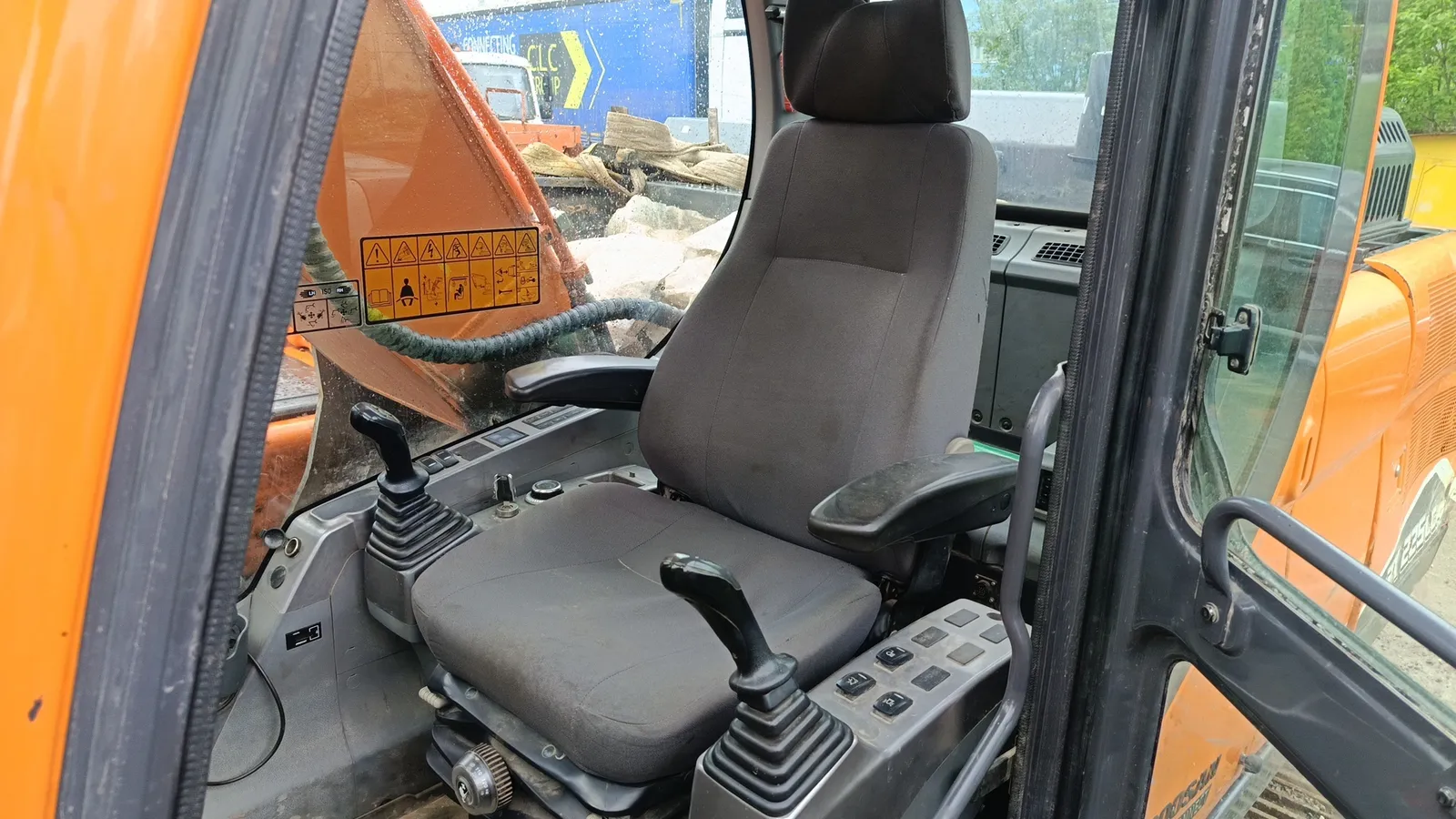 Doosan DX225 LCA Экскаватор, фото 5