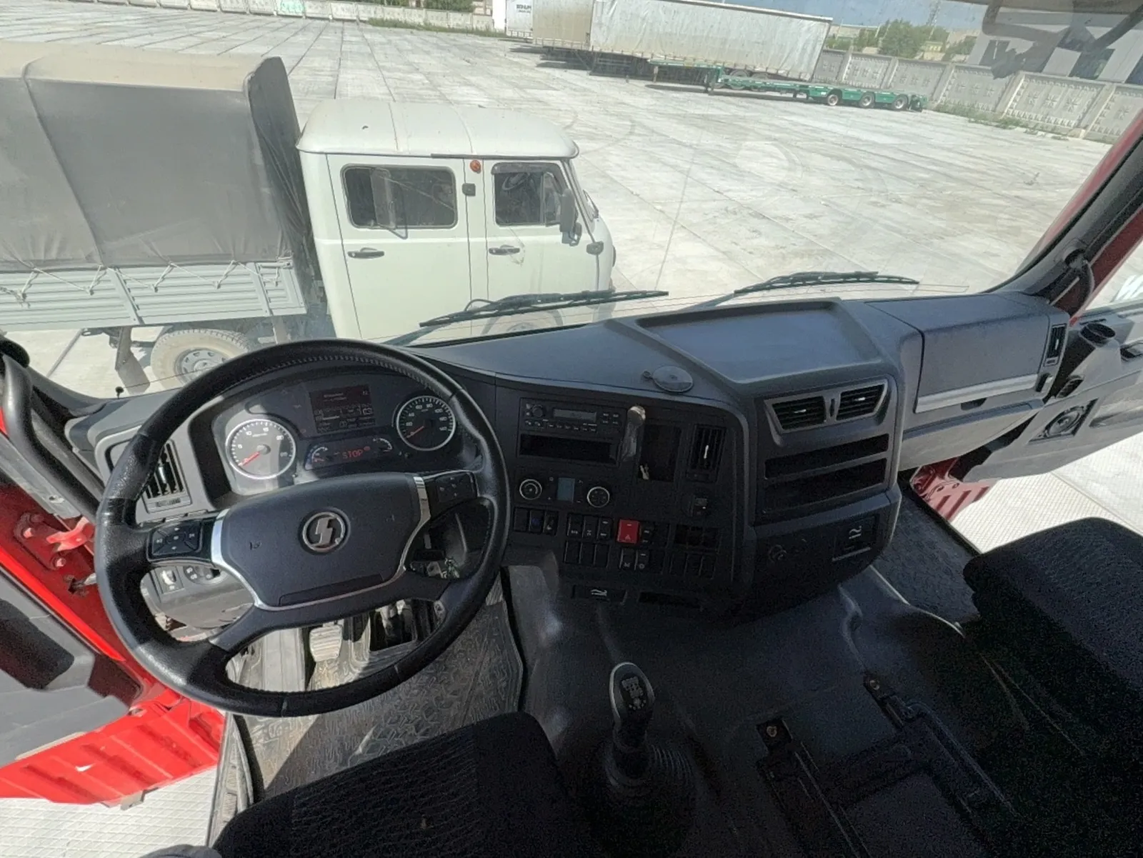 Shacman SX* 8x4 Самосвал, фото 5