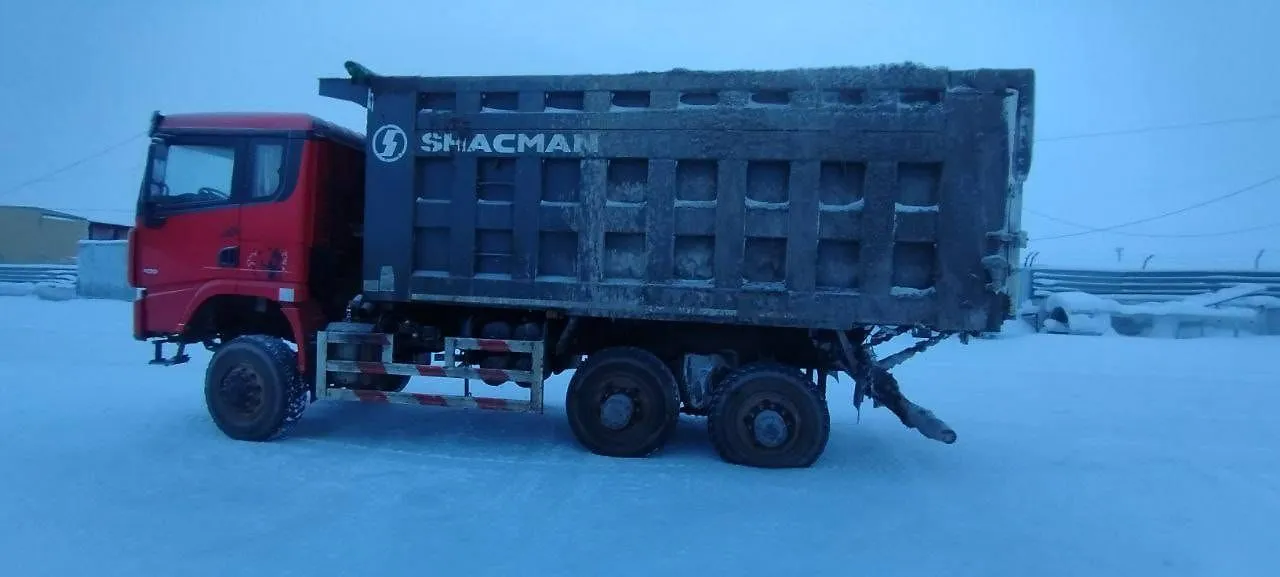 Shacman SX* 6x6 Самосвал, фото 3
