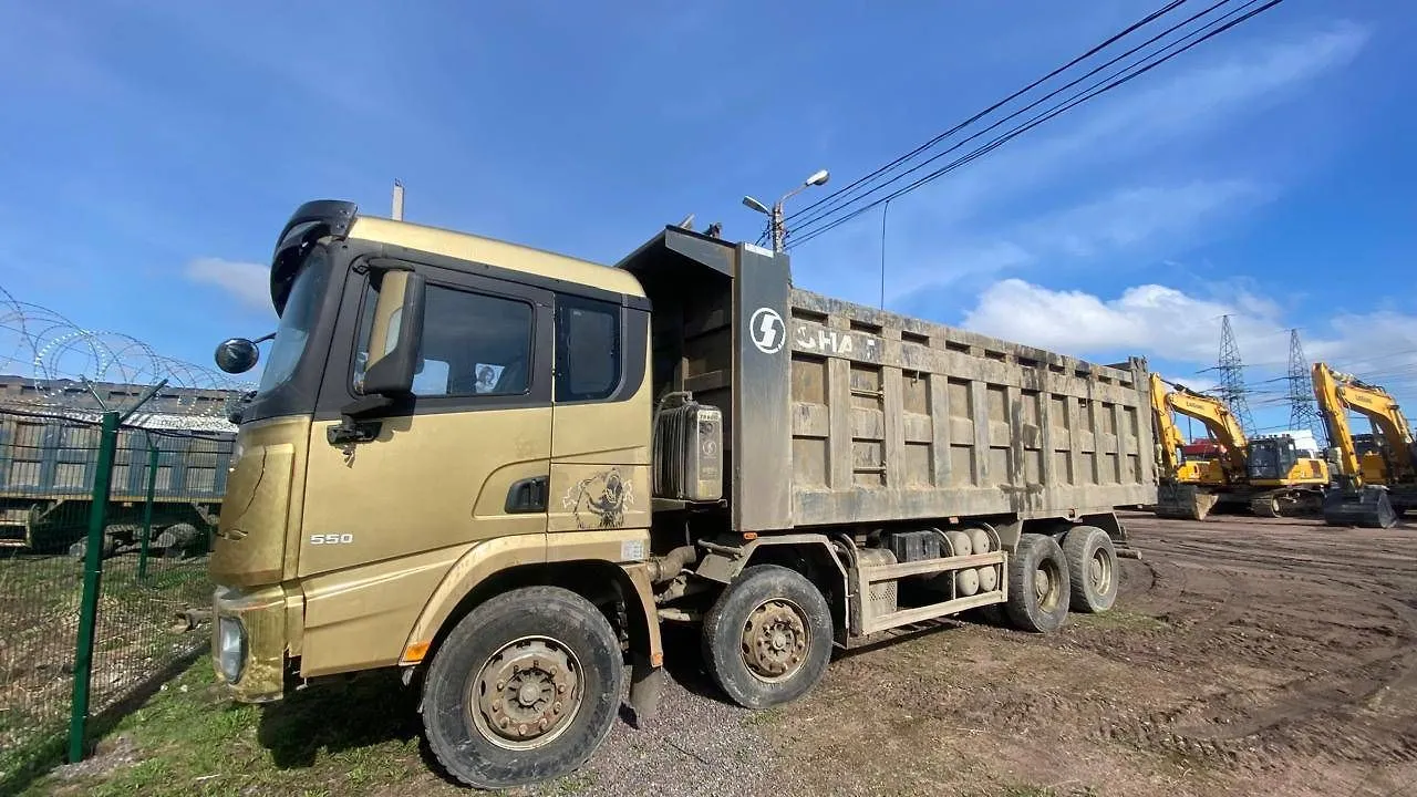 Shacman SX* 8x4 Самосвал, фото 2