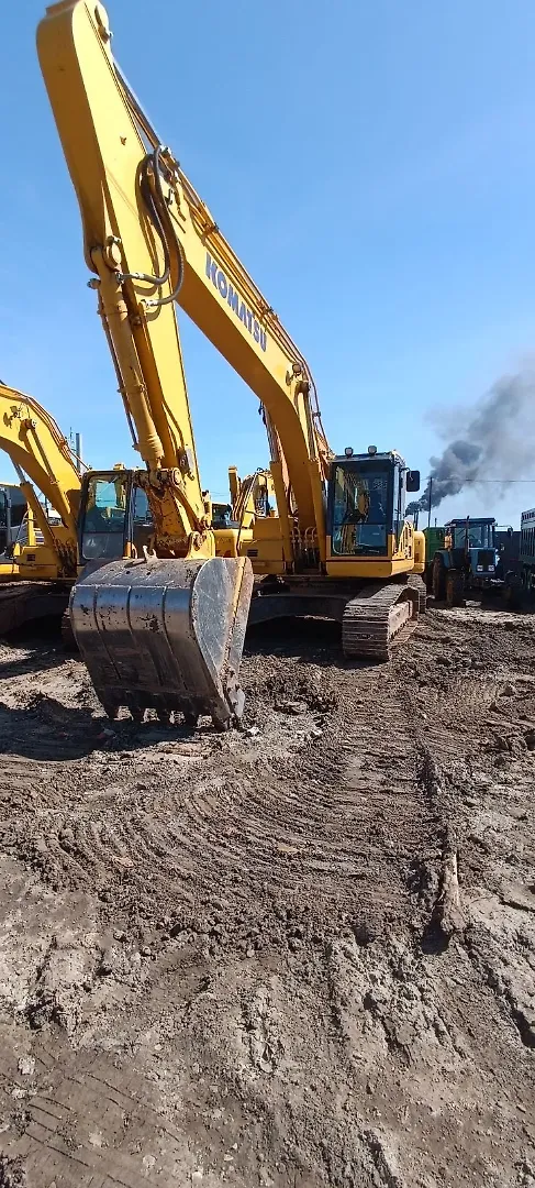 Komatsu PC 220 Экскаватор, фото 2