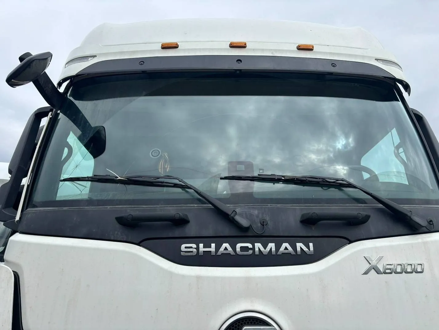 Shacman SX* 4x2 Седельный тягач, фото 3