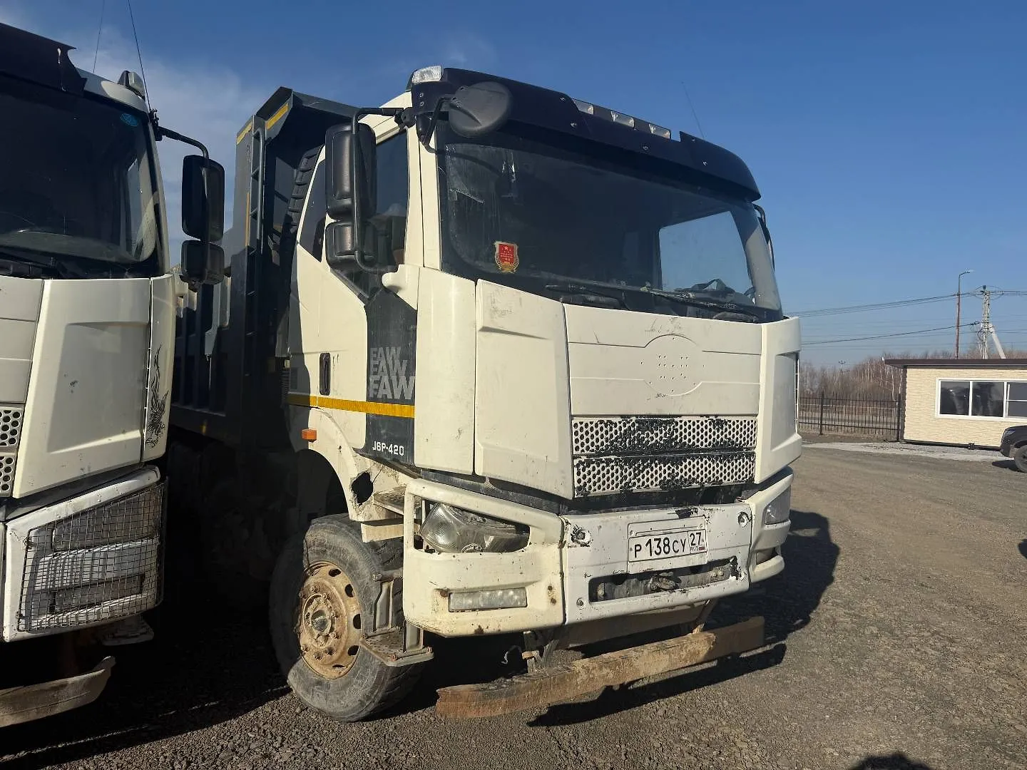 FAW J6 8x4 Самосвал, фото 2