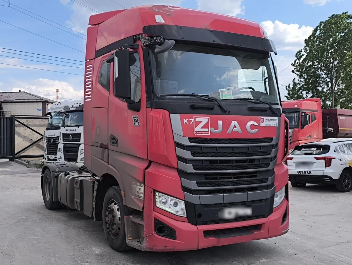 JAC K7 4x2 Седельный тягач, фото 2