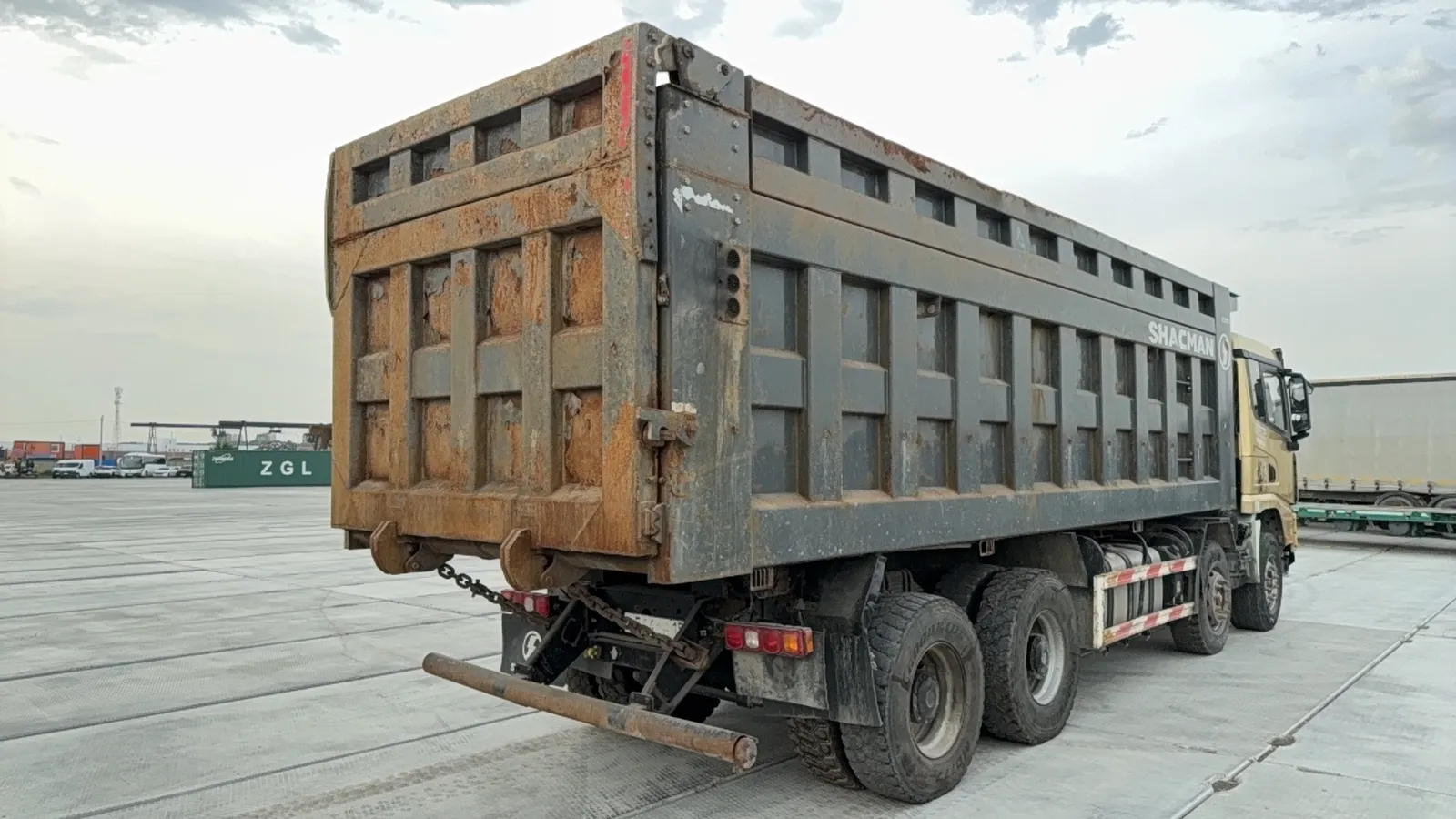 Shacman SX* 8x4 Самосвал, фото 3