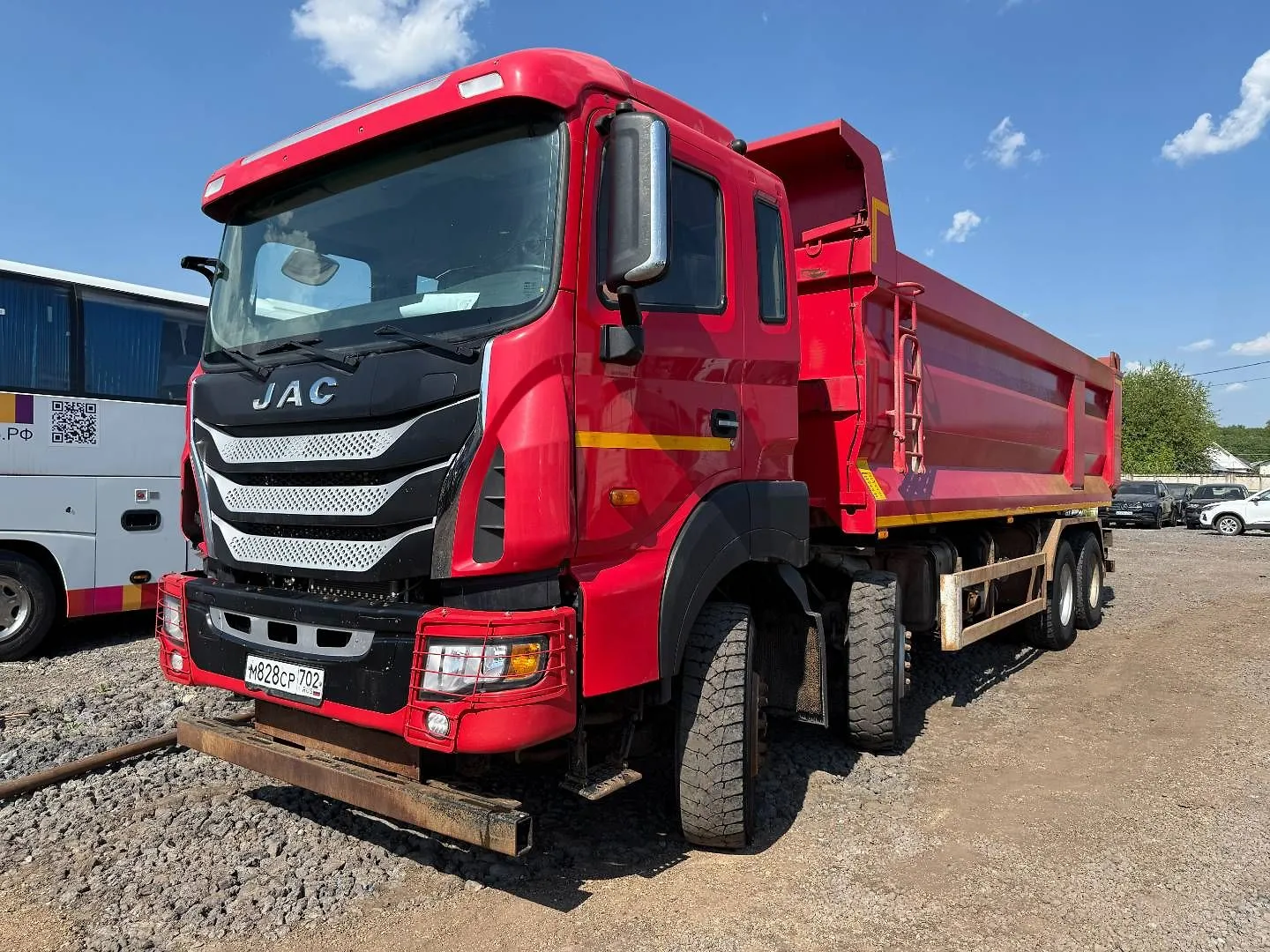 JAC N410 8x4 Самосвал, фото 2