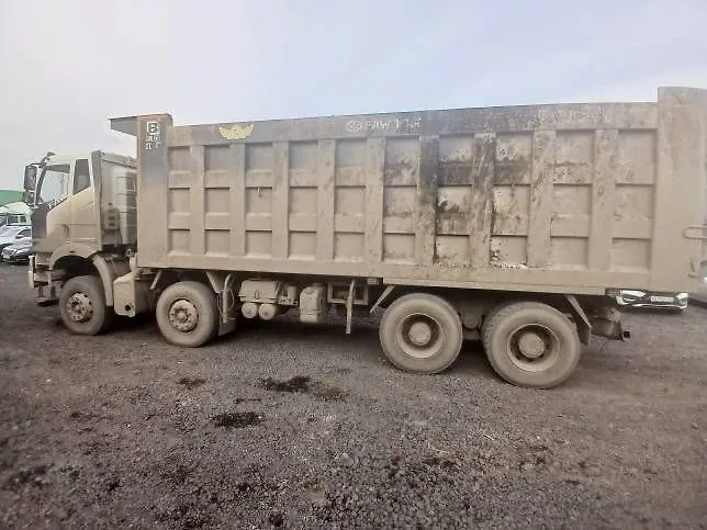 FAW CA 3310 8x4 Самосвал, фото 3