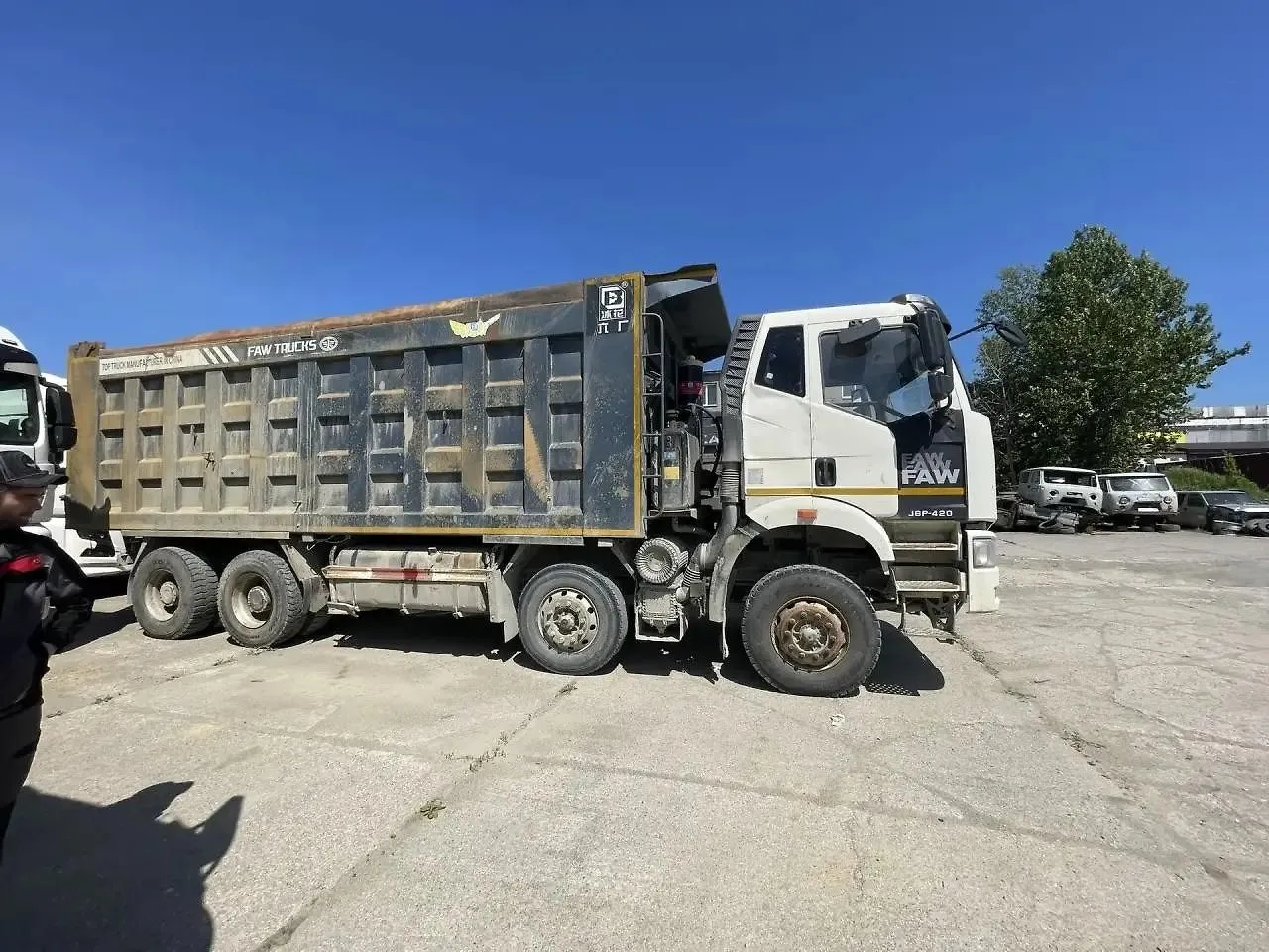 FAW J6 8x4 Самосвал, фото 5