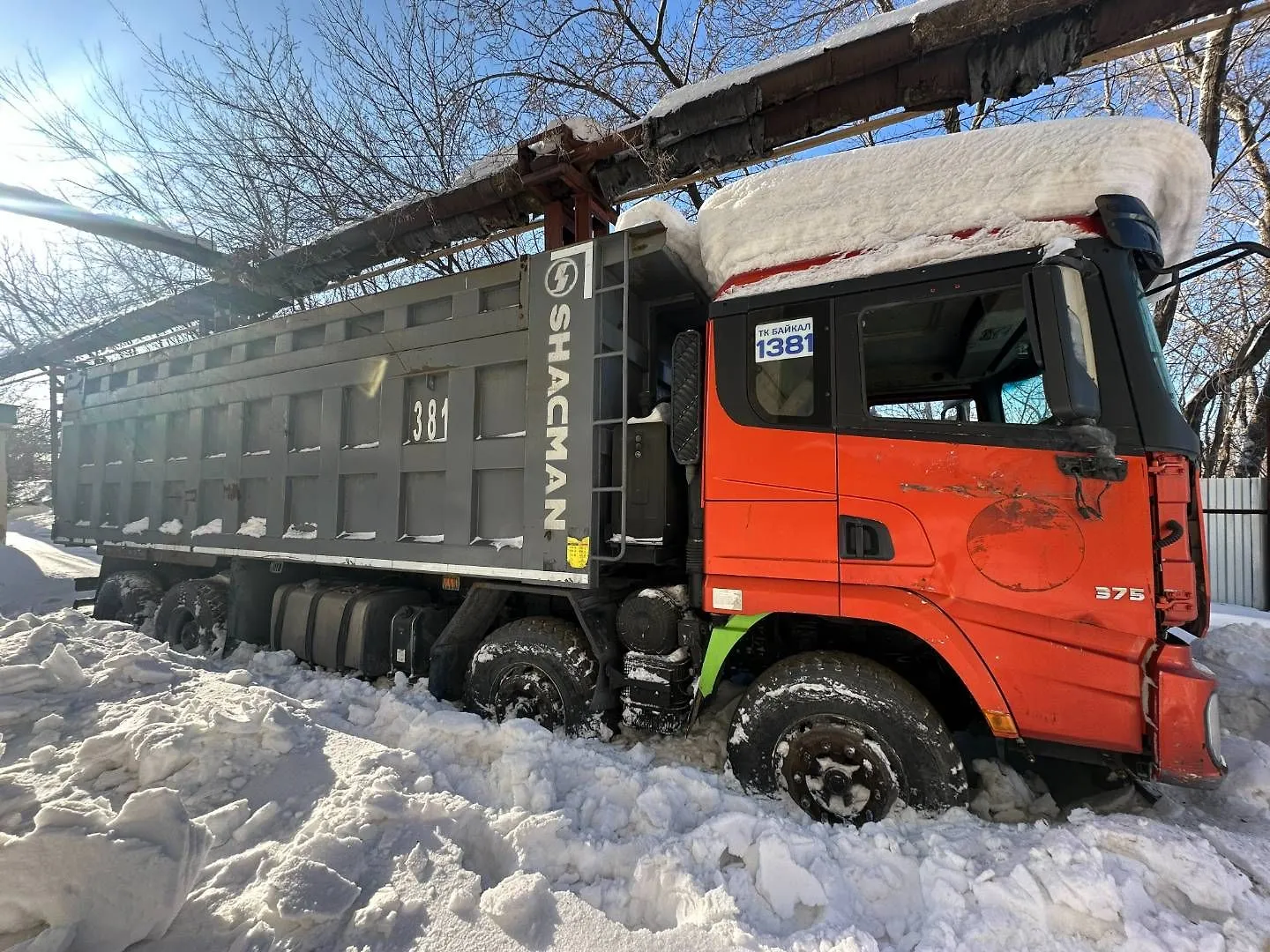 Shacman SX* 8x4 Самосвал, фото 5