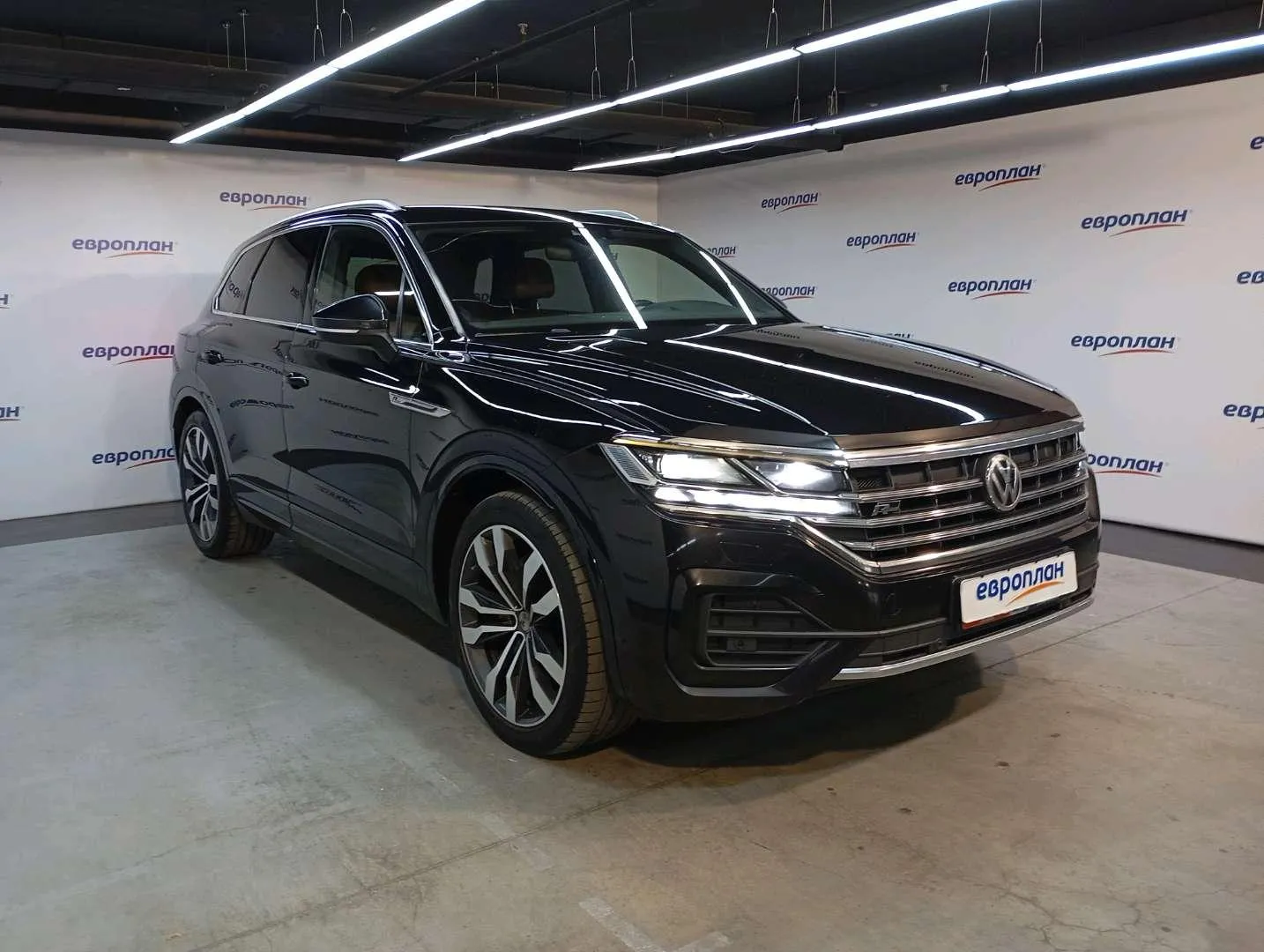 Volkswagen Touareg 3.0 V6 TDI 4WD R-Line auto, фото 2