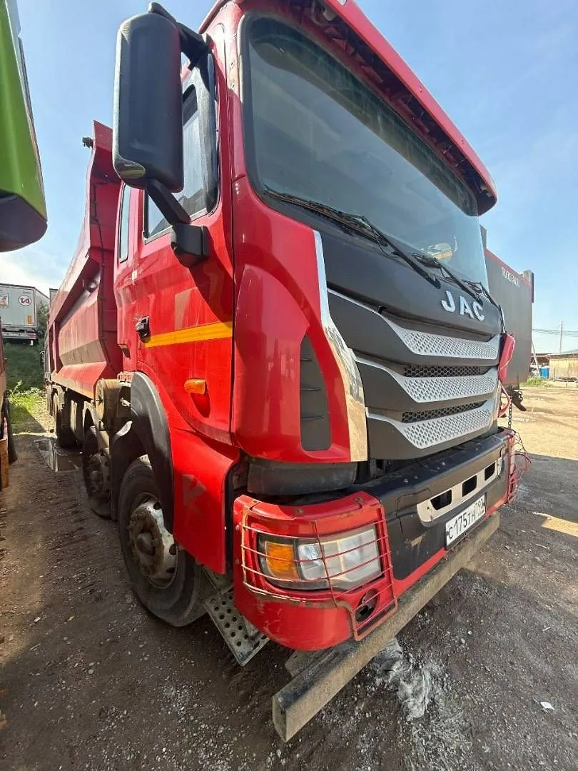 JAC N410 8x4 Самосвал, фото 3