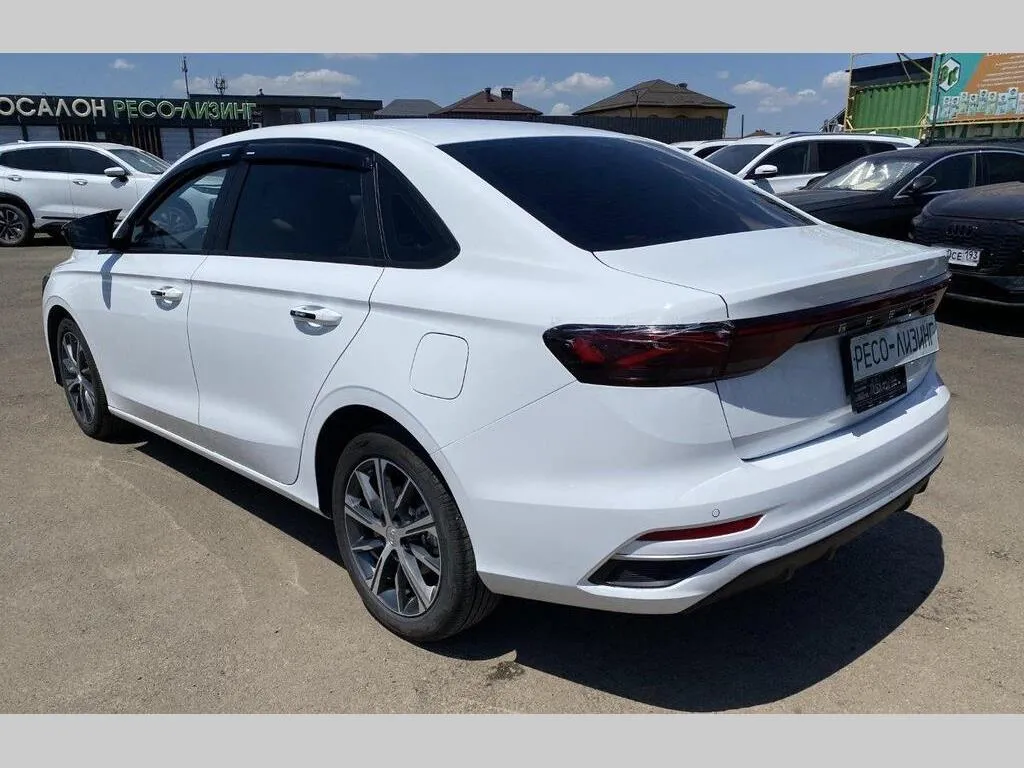 Geely EMGRAND, фото 3