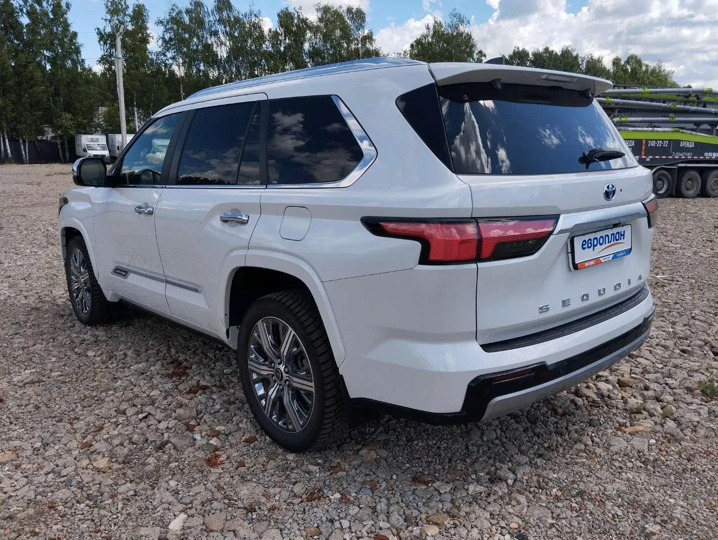 Toyota Sequoia Кэпстоун полный привод В6 гибрид, фото 4