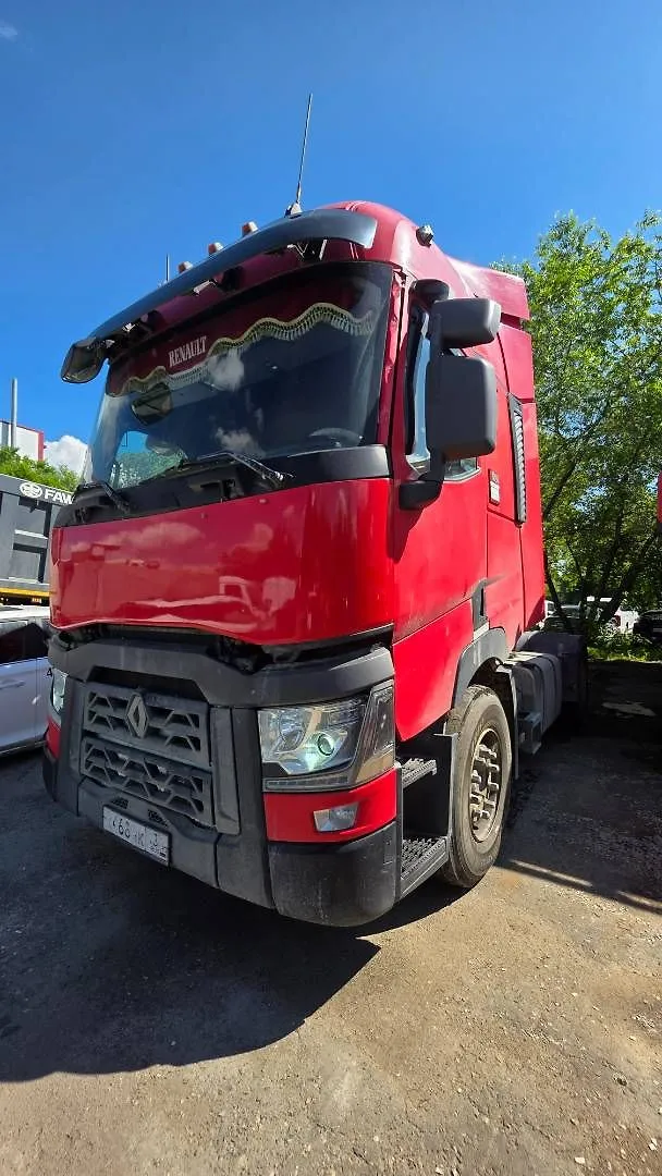 Renault T 4x2 Седельный тягач, фото 3