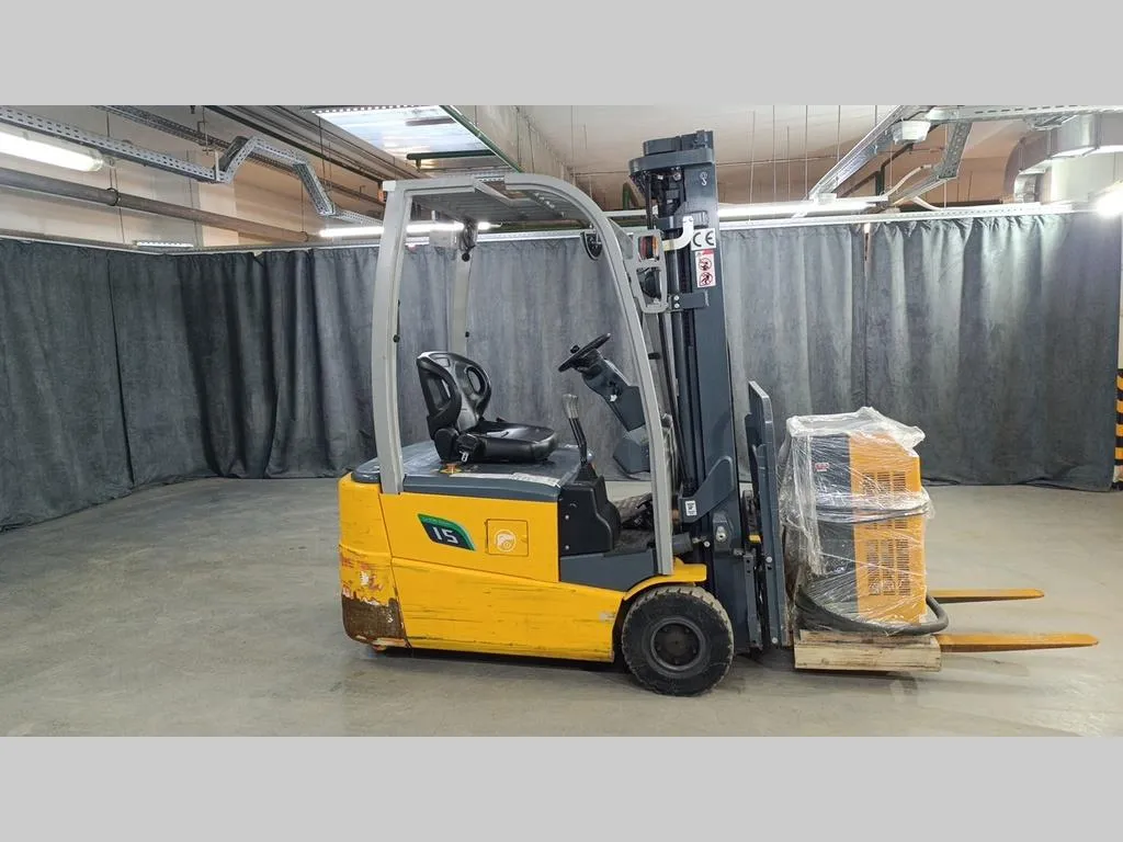HOWO CPD15SQ AURORA FORKLIFT, фото 2