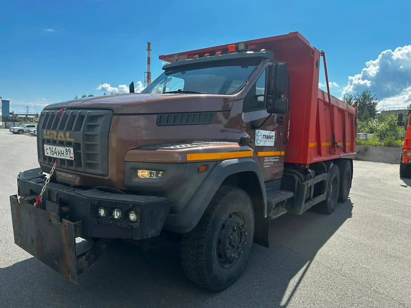 Ural NEXT 73945 6x4 Самосвал, фото 3