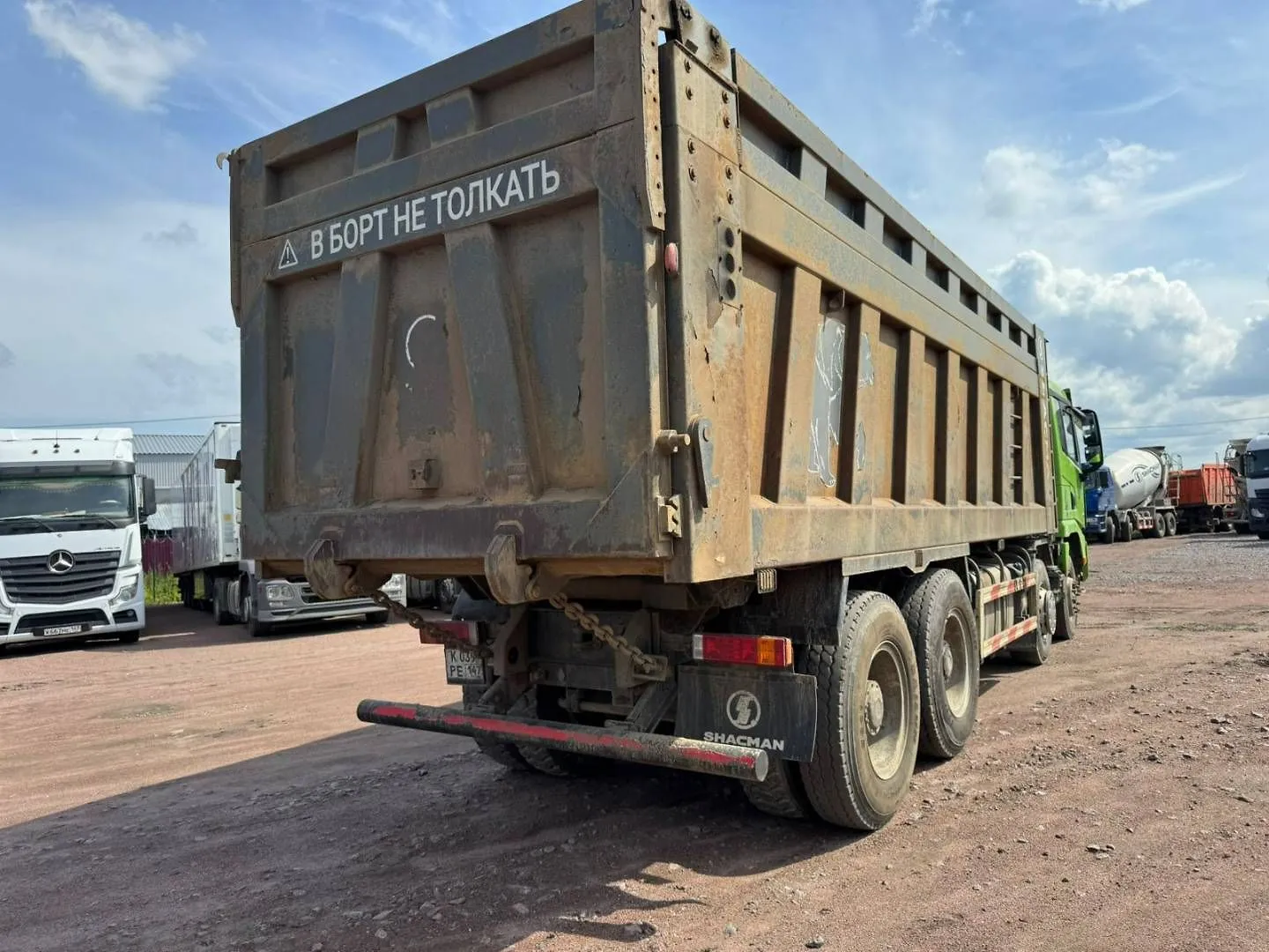 Shacman SX* 8x4 Самосвал, фото 5