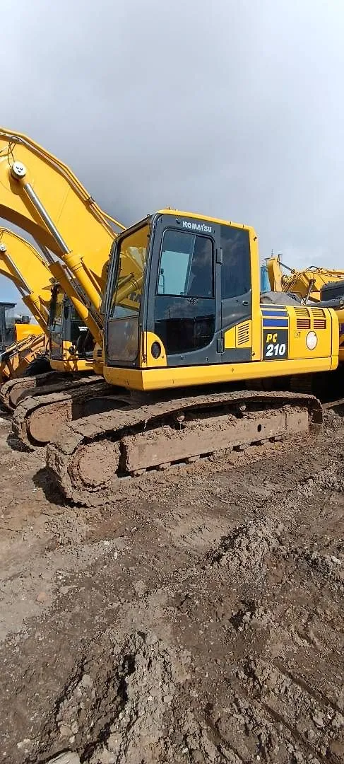 Komatsu PC 210 Экскаватор, фото 4