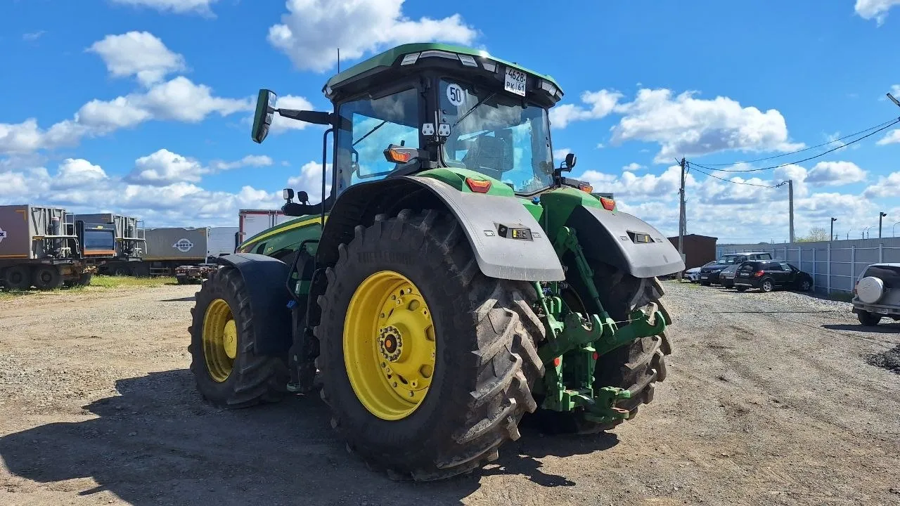 John Deere 8R Трактор, фото 4