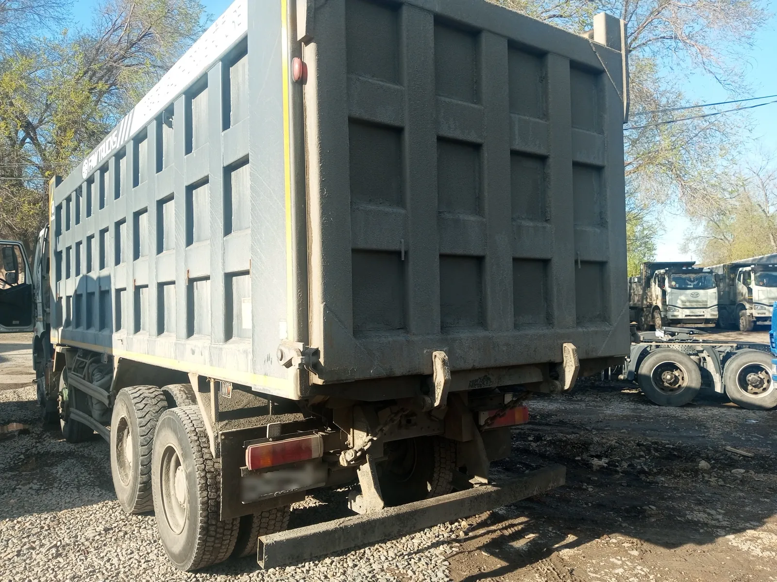 FAW J6 8x4 Самосвал, фото 4