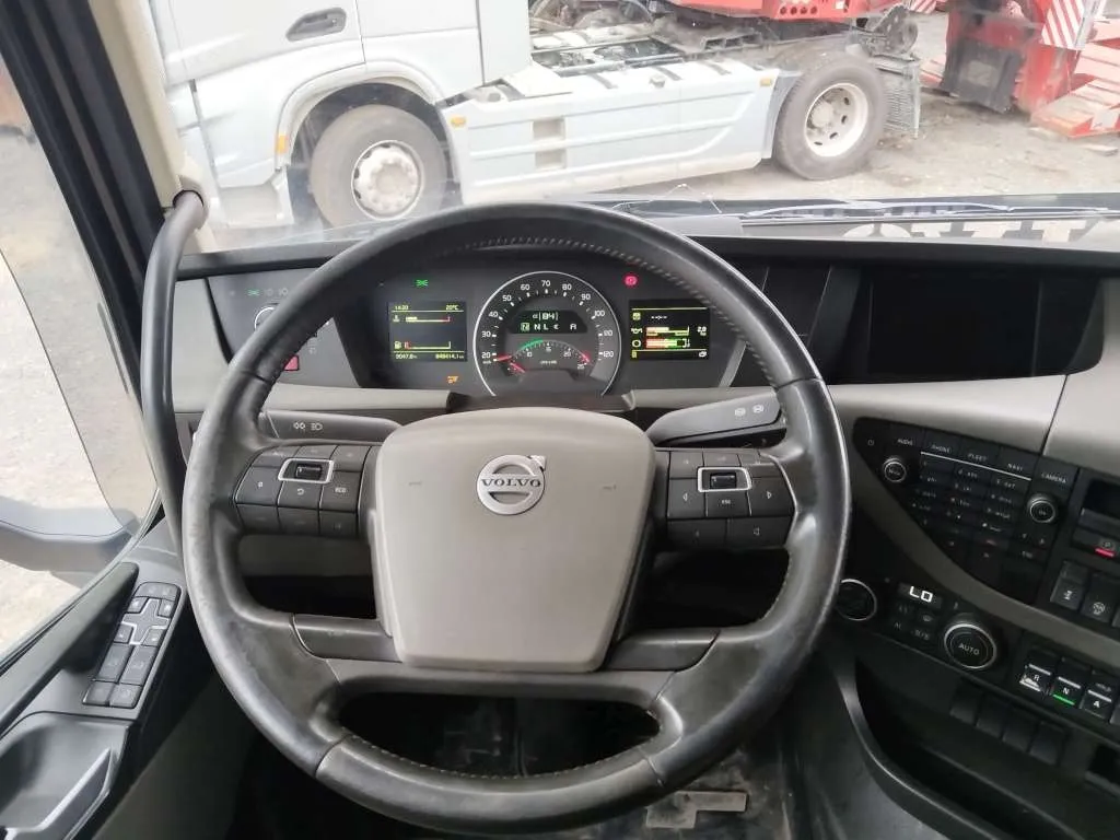 Volvo FH 6x2 Контейнеровоз, фото 5
