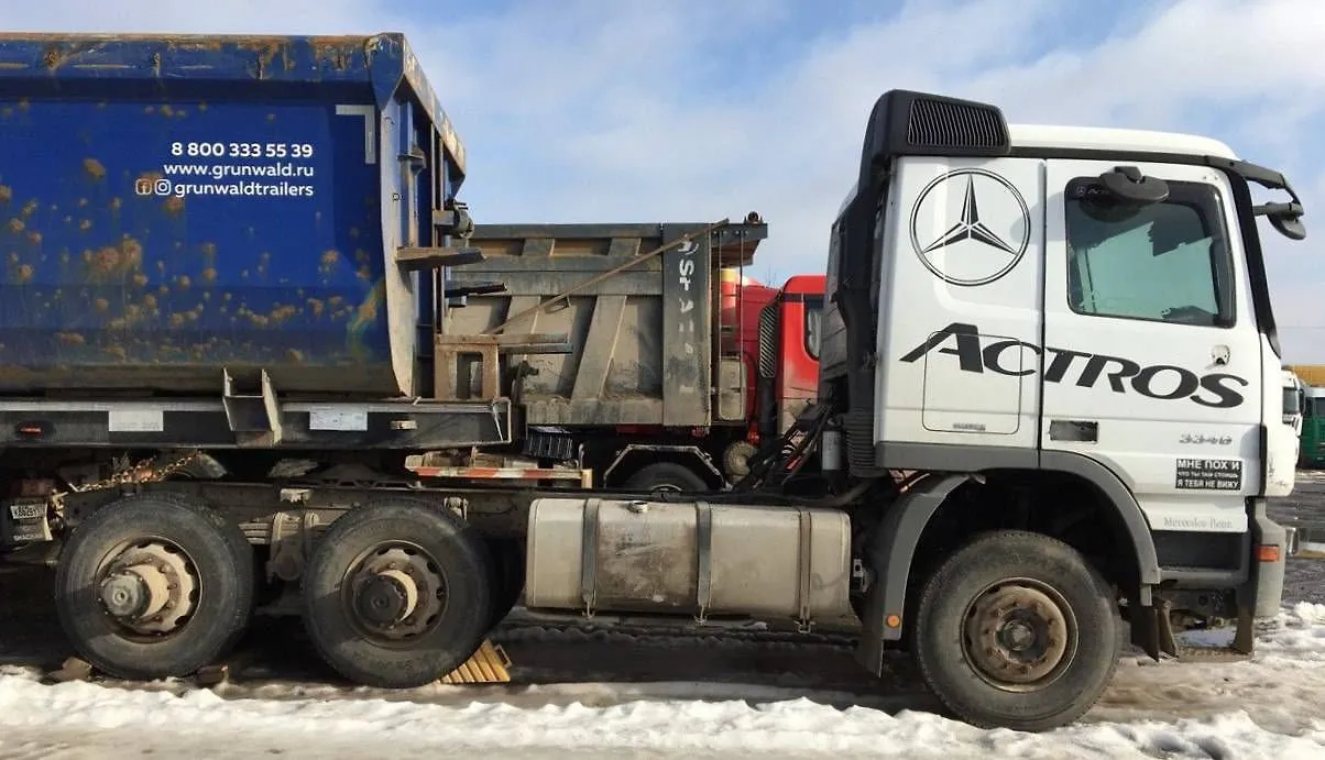 Mercedes-Benz Actros 6x4 Седельный тягач, фото 2