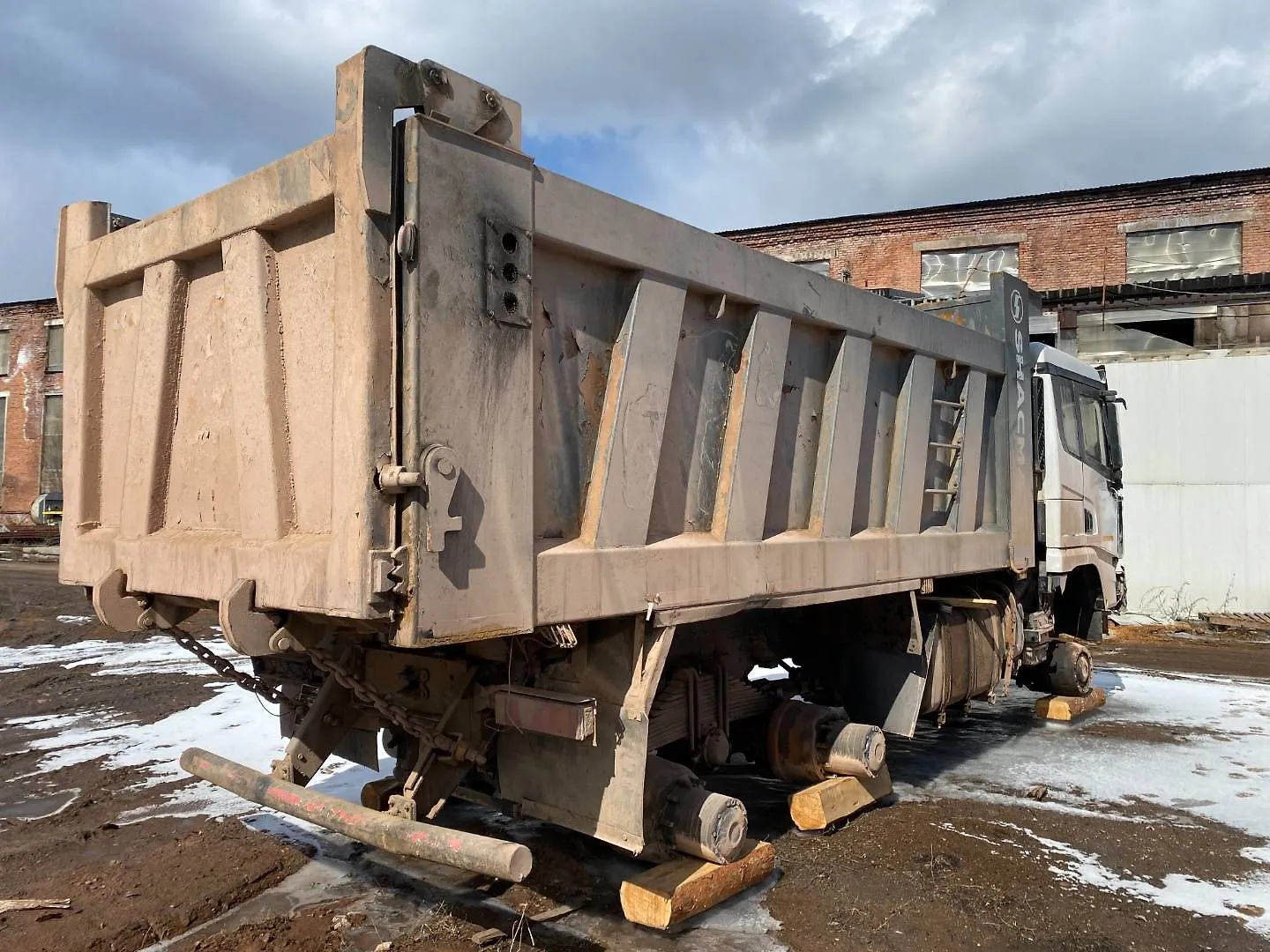 Shacman SX* 6x6 Самосвал, фото 5