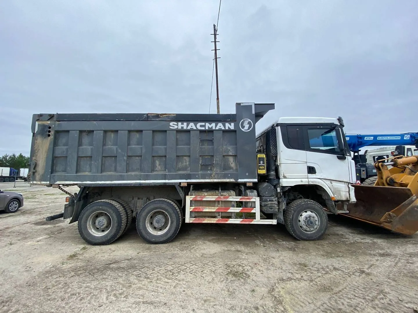 Shacman SX* 6x6 Самосвал, фото 4