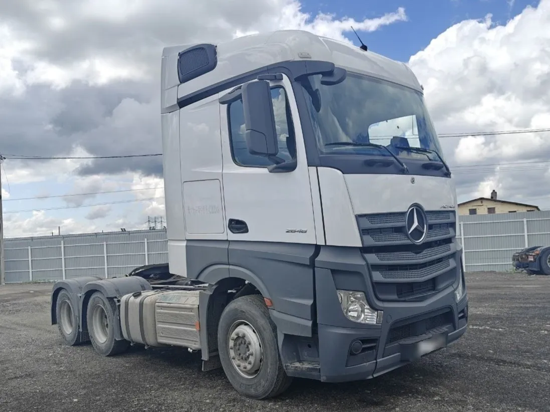Mercedes-Benz Actros 6x4 Седельный тягач, фото 2
