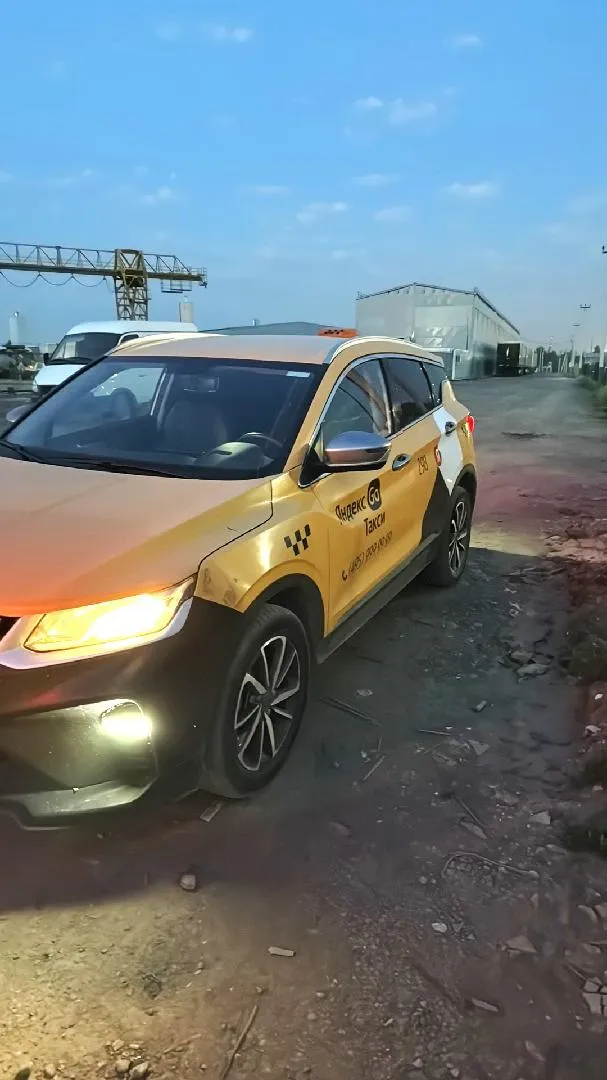 Geely Coolray Комфорт 1.5Т АТ, фото 2