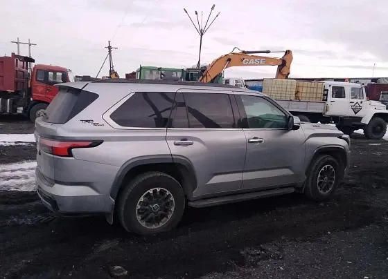Toyota Sequoia, фото 2