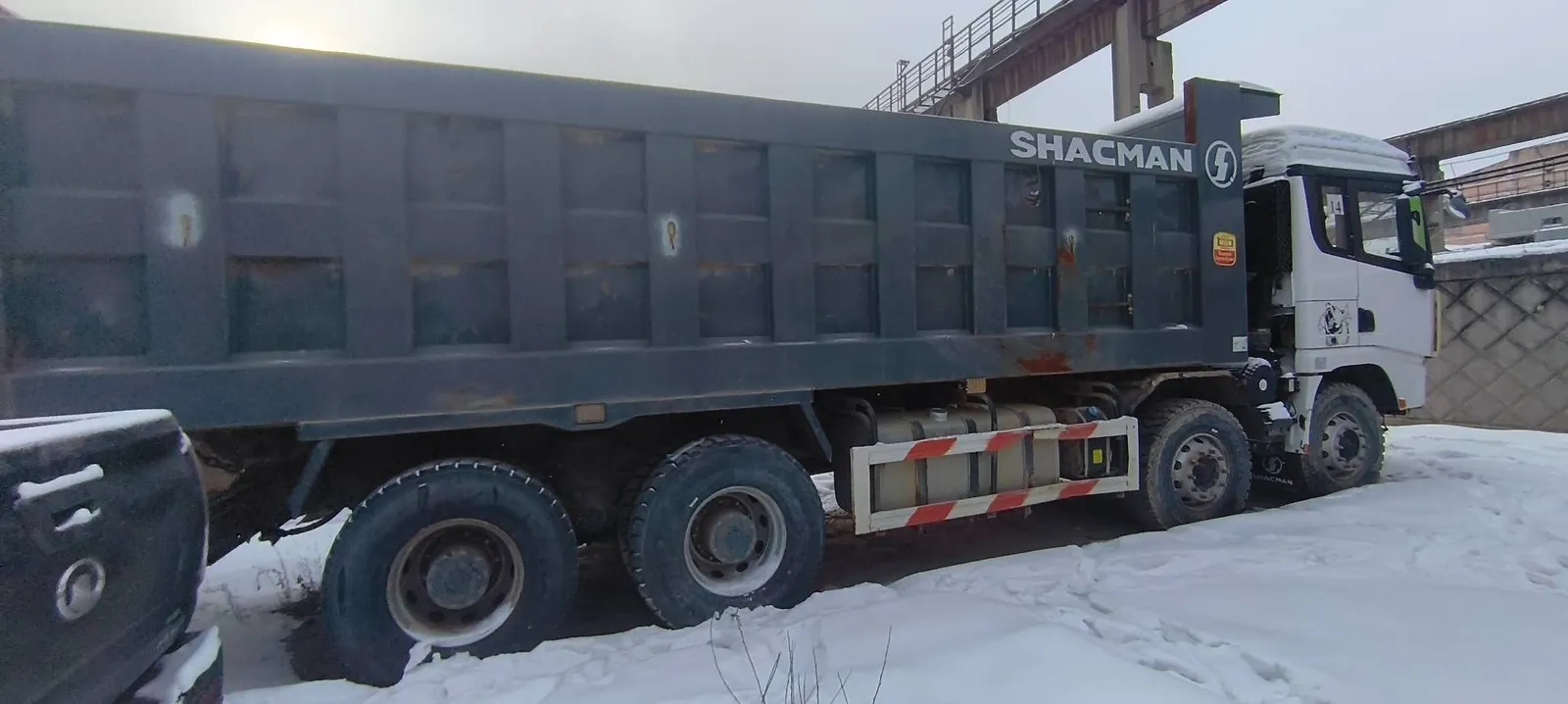 Shacman SX* 8x4 Самосвал, фото 4