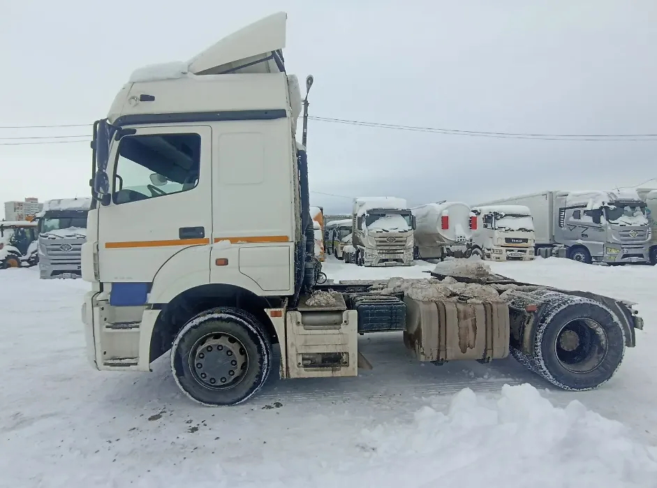 КАМАЗ 5490 4x2 Седельный тягач, фото 3