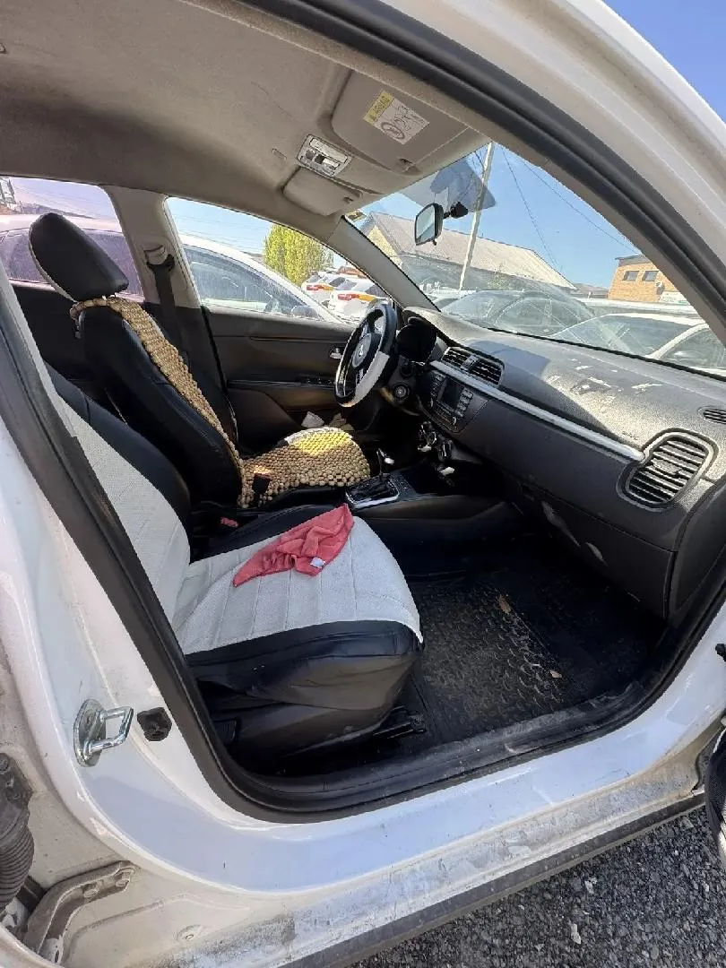 Kia Rio Комфорт 1.4 АТ, фото 5