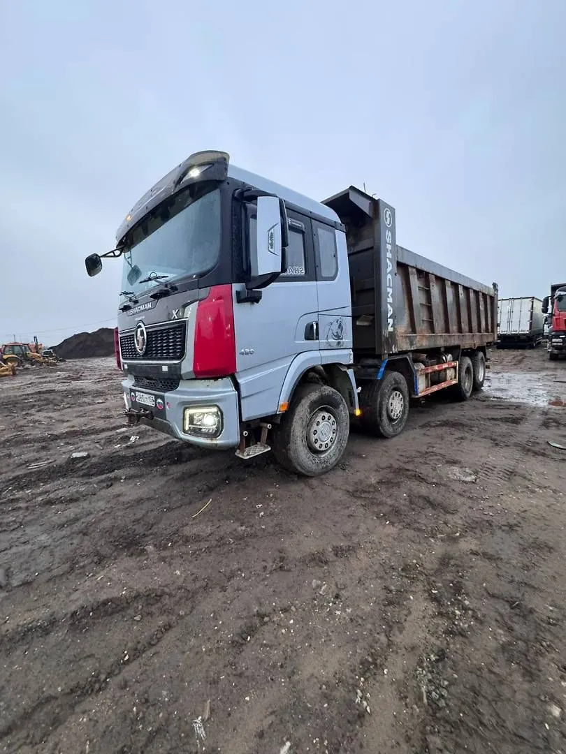 Shacman SX* 8x4 Самосвал, фото 2