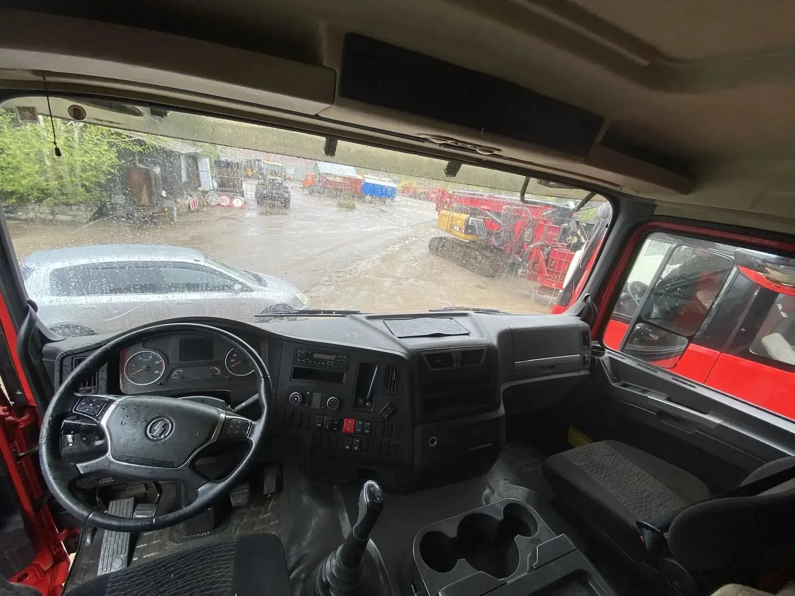 Shacman SX* 8x4 Самосвал, фото 5