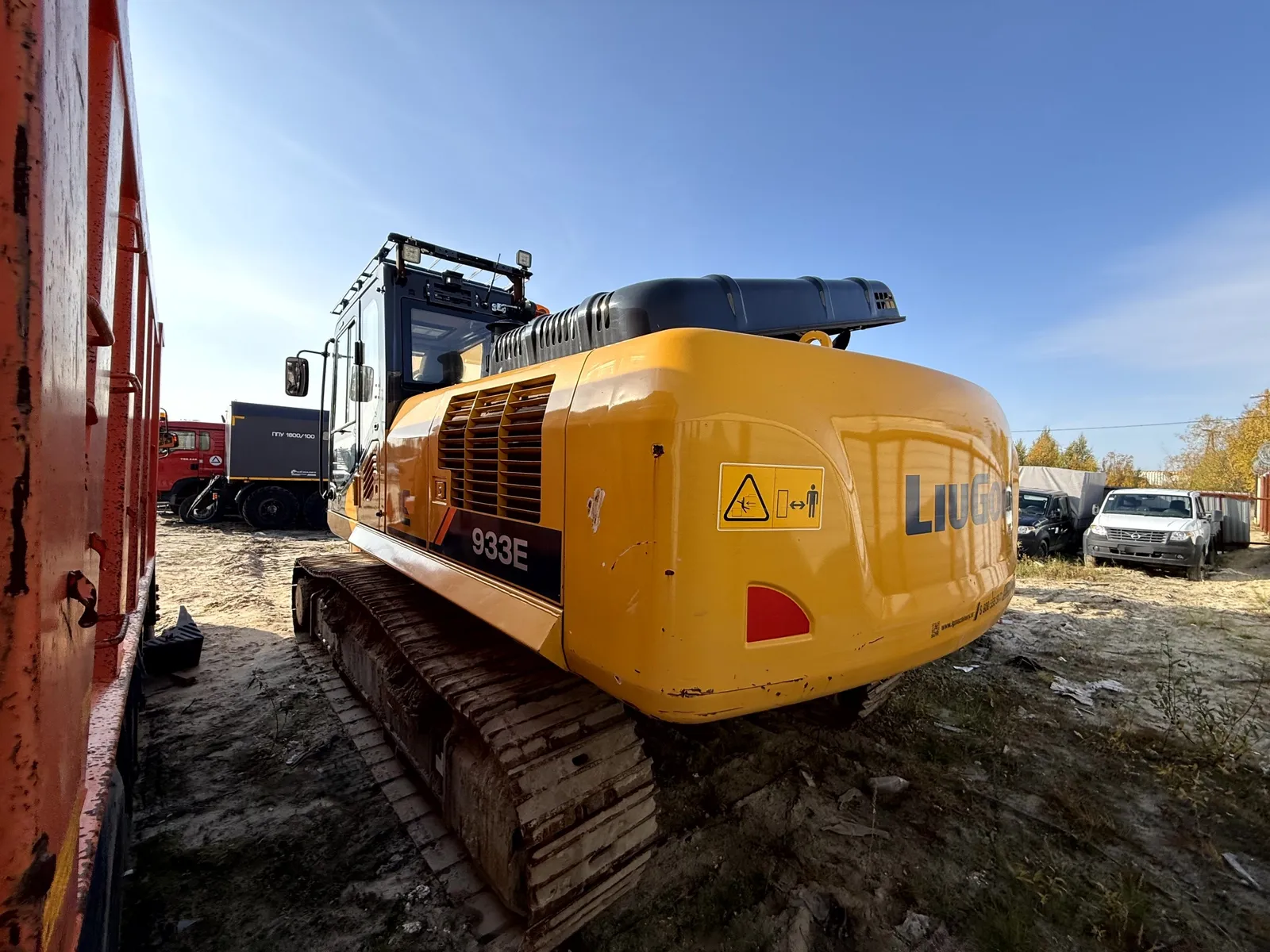 LiuGong CLG933 Экскаватор, фото 4