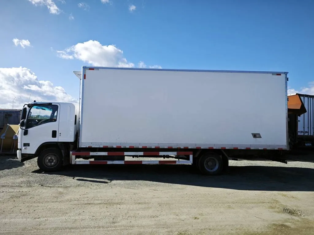 ISUZU Elf, фото 4