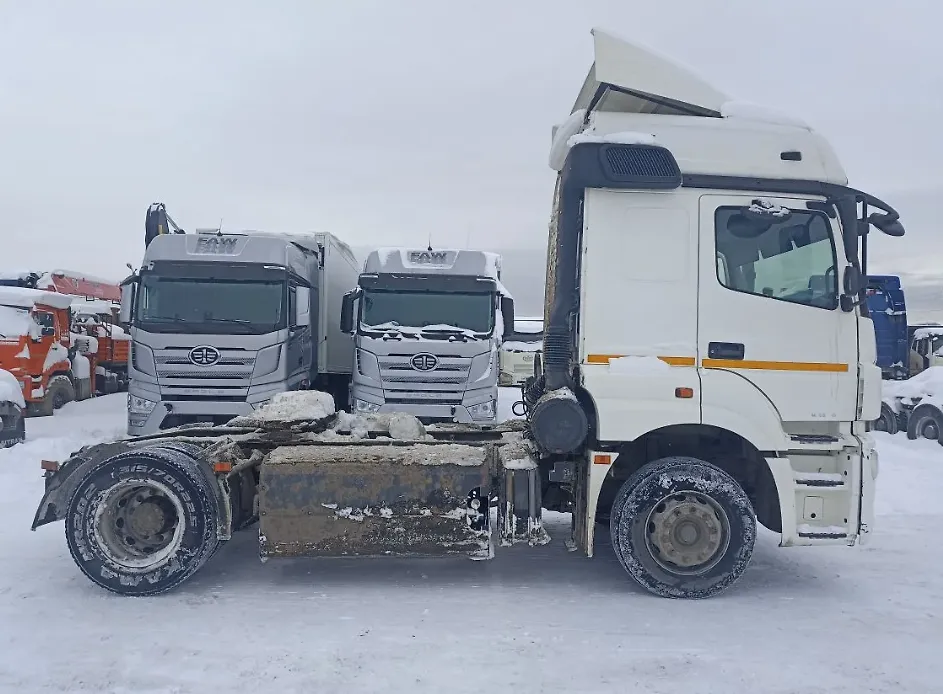 КАМАЗ 5490 4x2 Седельный тягач, фото 2
