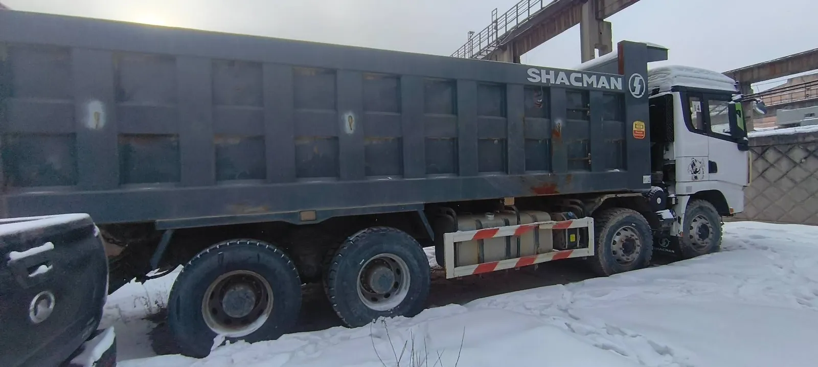 Shacman SX* 8x4 Самосвал, фото 5