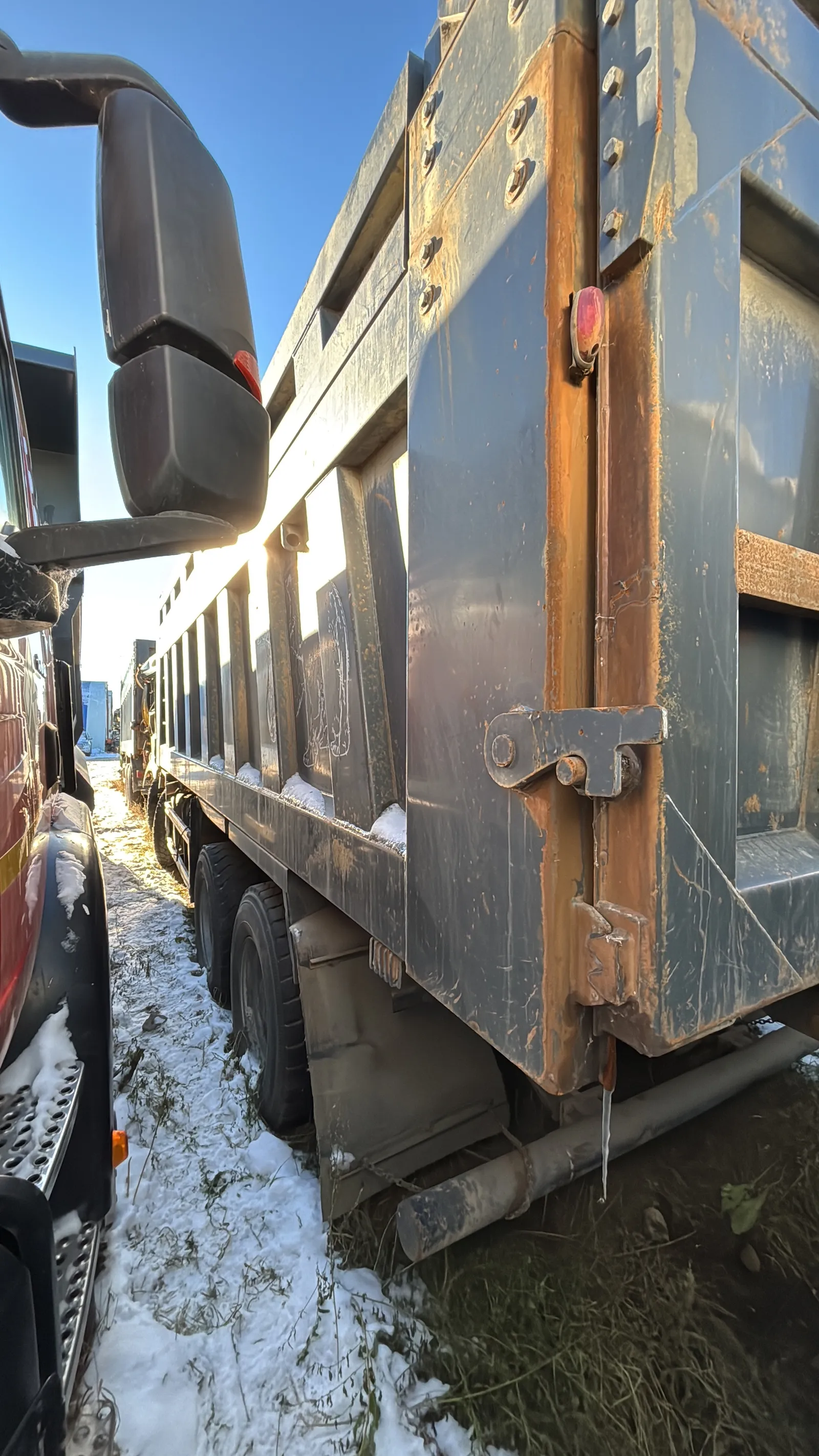 Shacman SX* 8x4 Самосвал, фото 4
