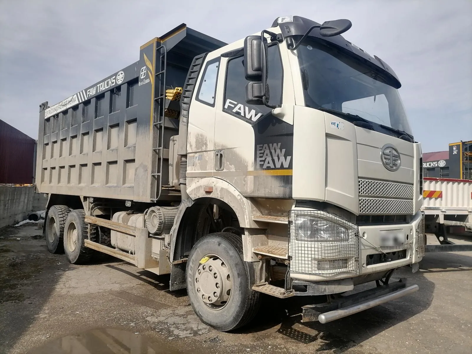 FAW J6* 6x4 Самосвал, фото 2