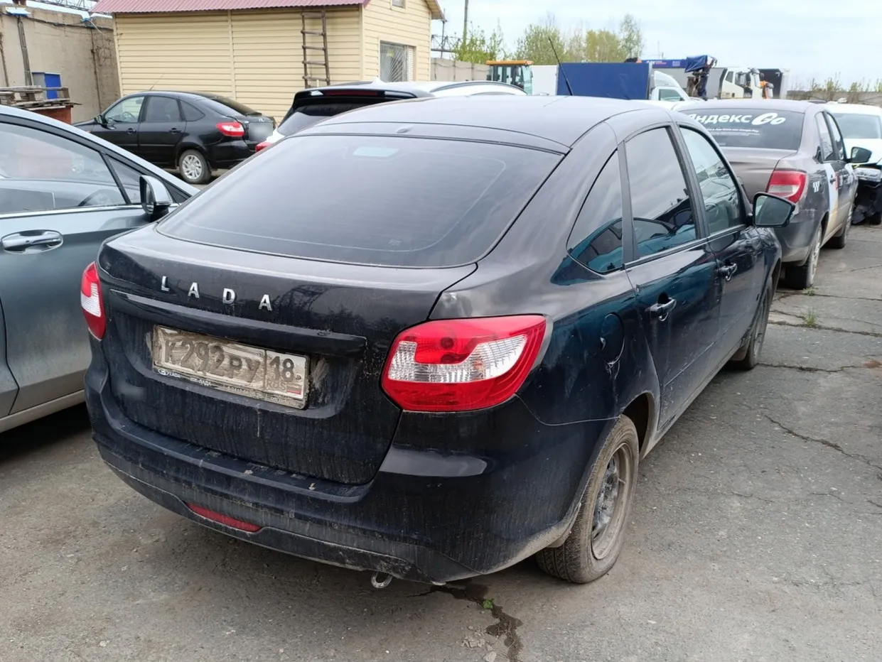 LADA Granta лифтбек, фото 3