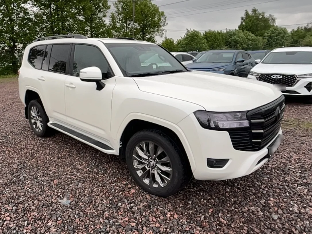 Toyota Land Cruiser 300, фото 2
