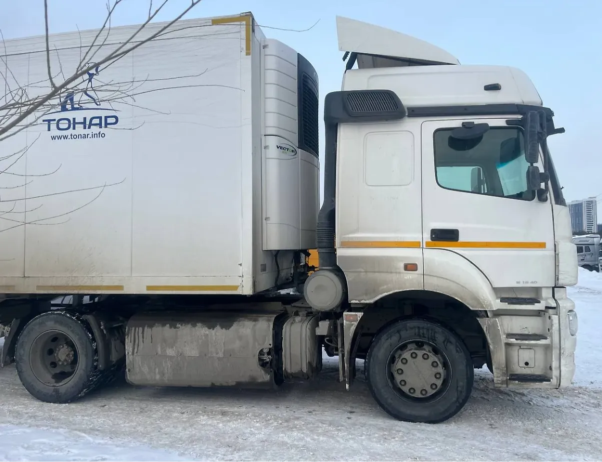 КАМАЗ 5490 4x2 Седельный тягач, фото 3