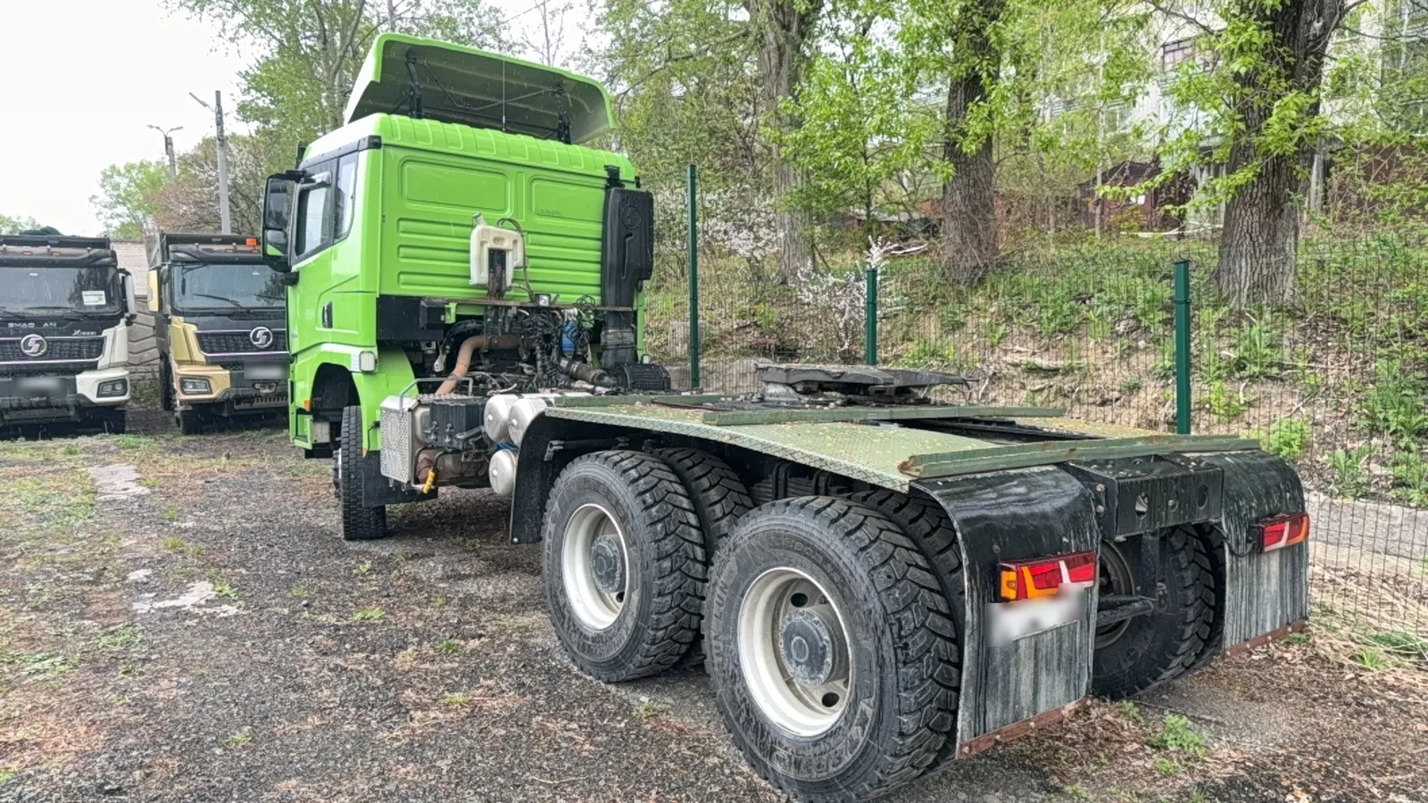 Shacman SX* 6x6 Седельный тягач, фото 4