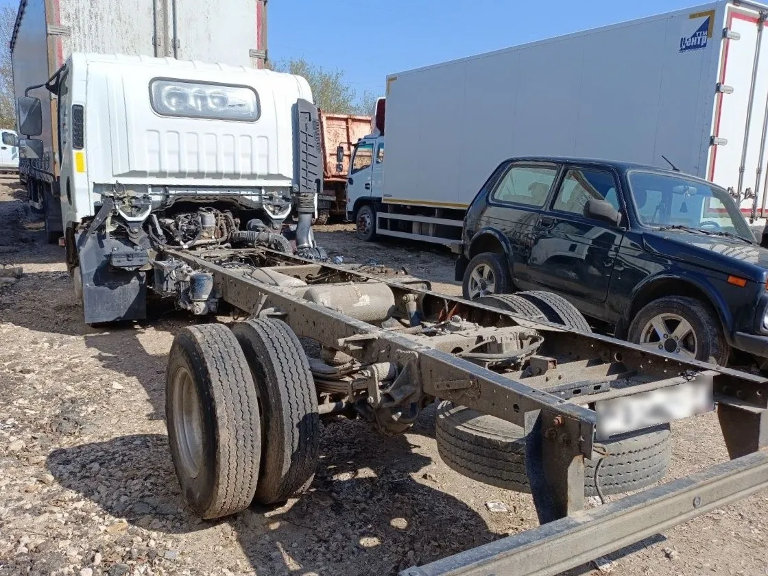 ISUZU ELF 4.5 4x2 Бортовой (Евроборт), фото 4