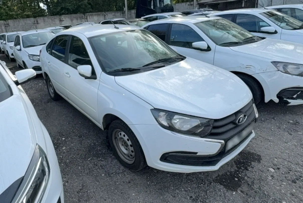 LADA Granta лифтбек, фото 2