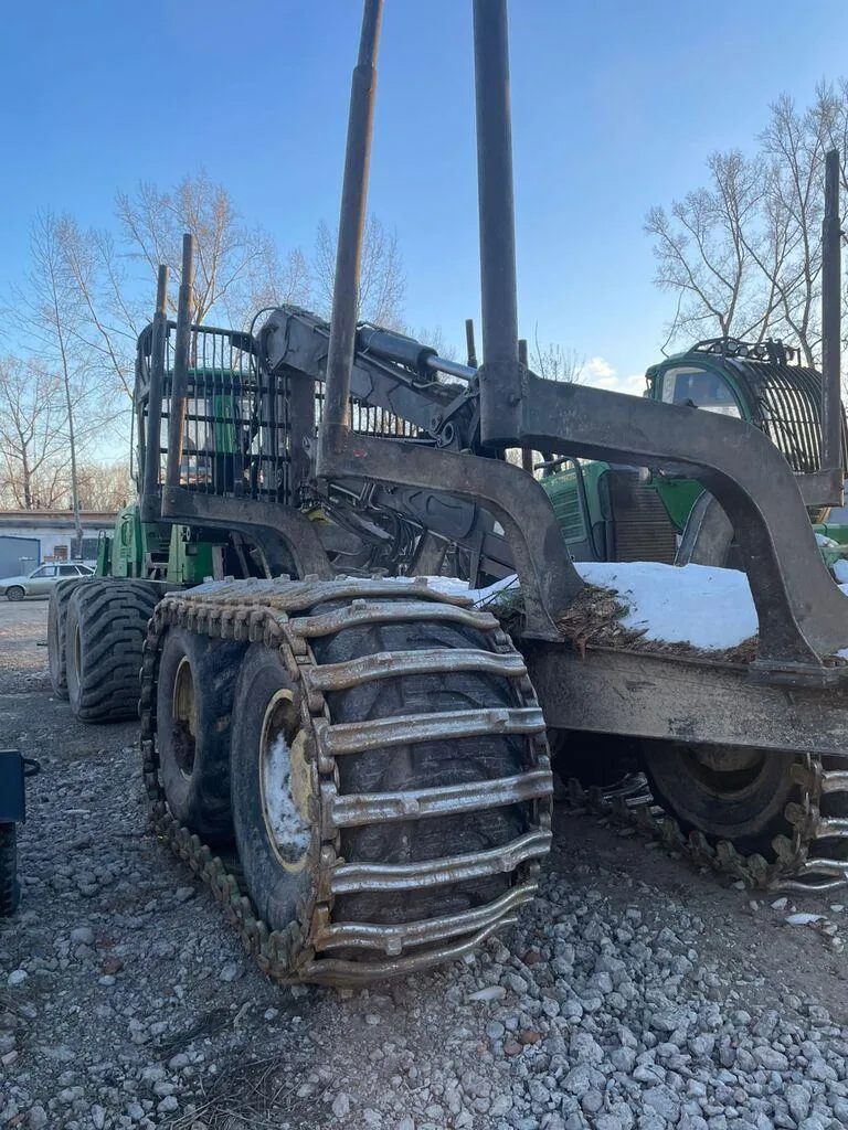 John Deere ФОРВАРДЕР 1910E, фото 2