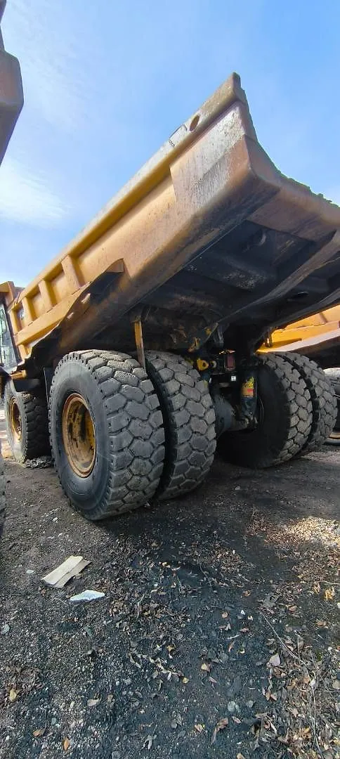 Caterpillar 773* Карьерный самосвал, фото 4